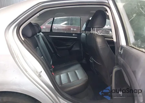 2010 Volkswagen Jetta Limited Edition from USA, damaged, VIN 3VWRZ7AJ8AM130424